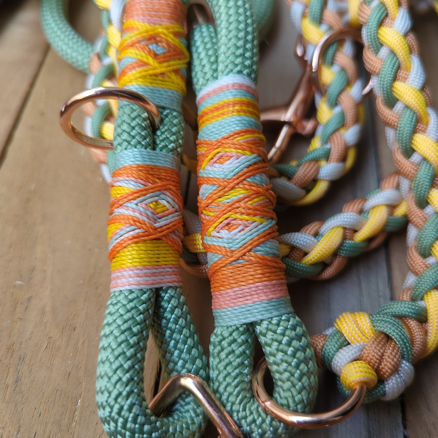 Tau küsst Paracord "Capriccio"