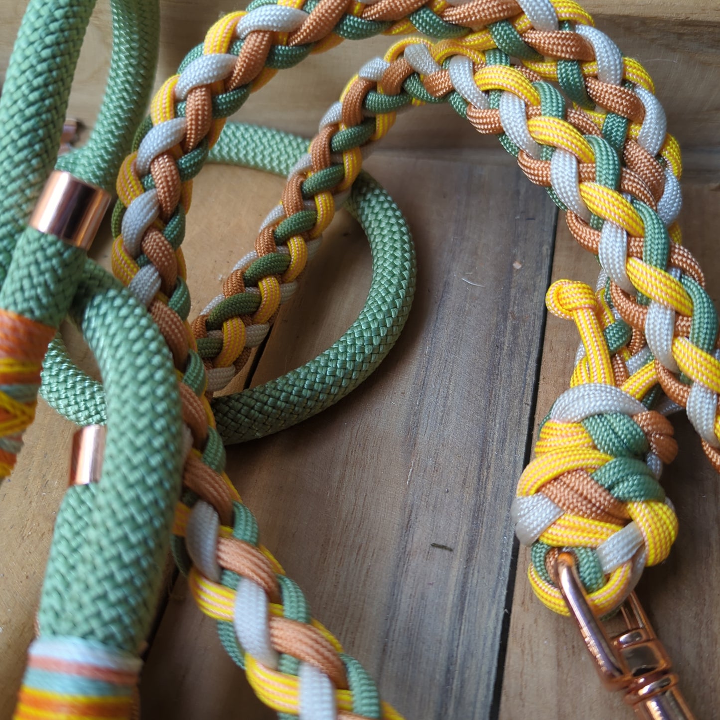 Tau küsst Paracord "Capriccio"