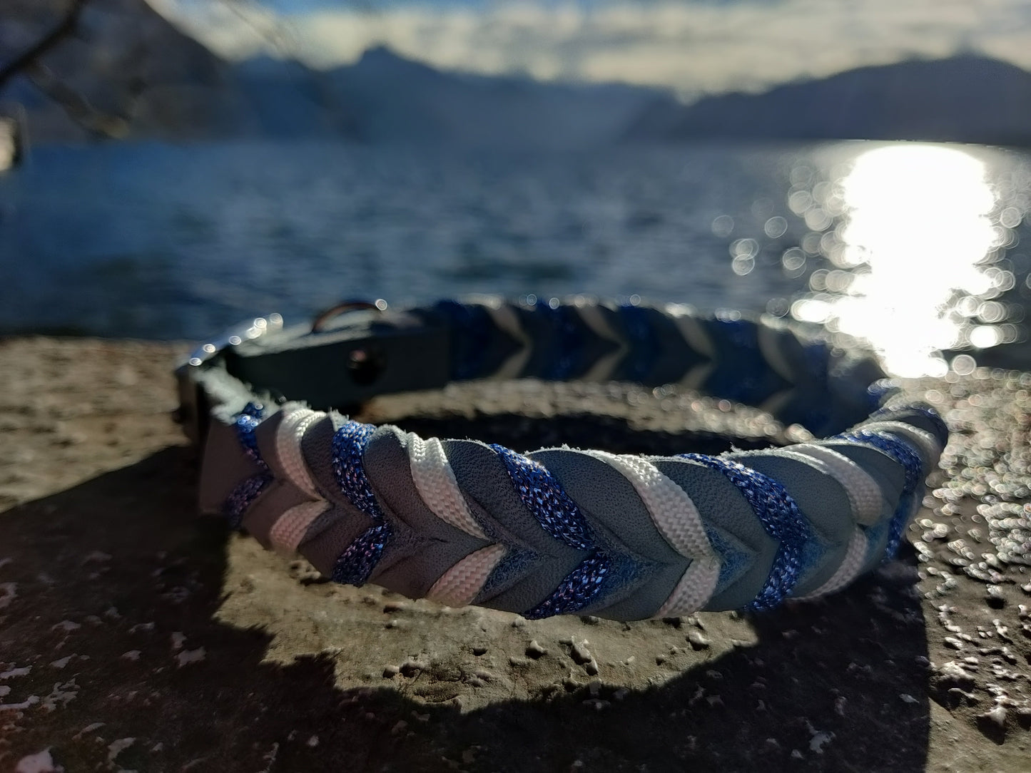 Halsband "Leder küsst Schneekristall"